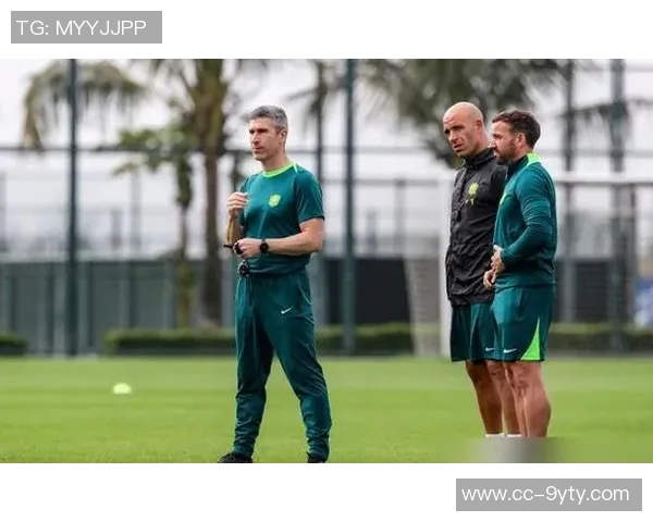 媒体人透露汉堡中卫拉莫斯薪资要求低或将加盟国安曾推荐给泰山队 媒体人透露汉堡中卫拉莫斯薪资要求低或将加盟国安曾推荐给泰山队