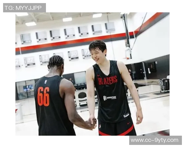 勇士加时逆转胜利24小时内启程波特兰挑战风波中的开拓者